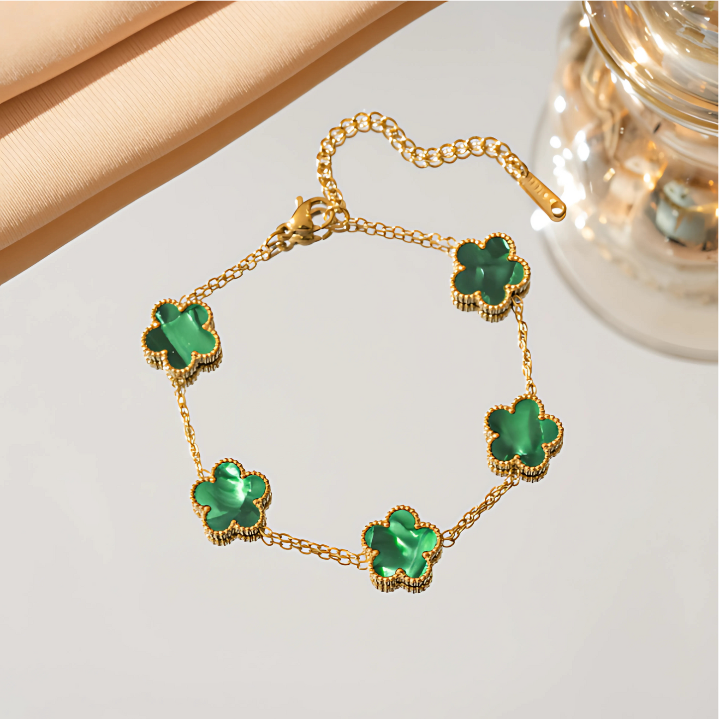 Essence - Pulsera floral en acero inoxidable y chapado en oro de 18k